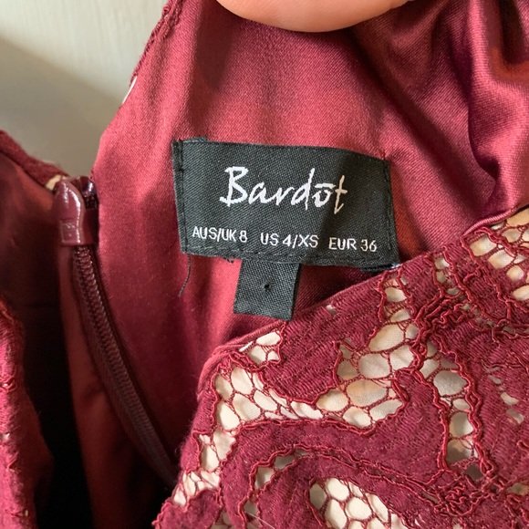 Bardot Burgundy Lace Curve Hugging Dress - Picture 7 of 9